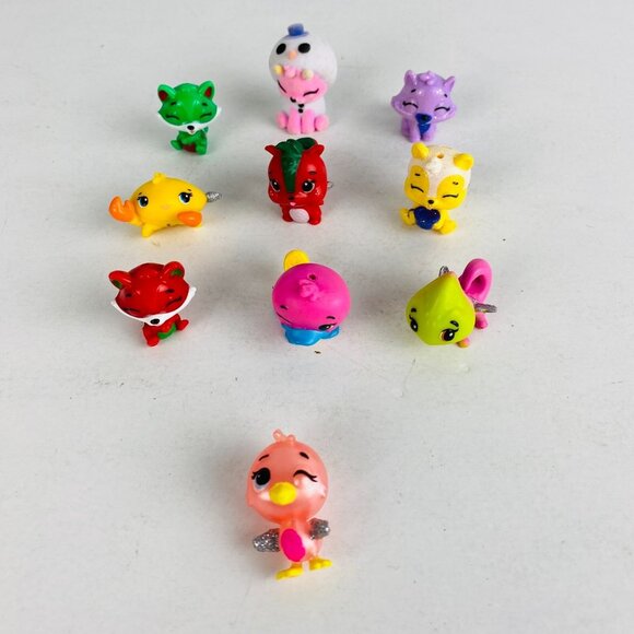 Spin Master Hatchimals Lot Of 10 Character Figure Toys 1 Flocked Velvet Kids - Picture 1 of 9